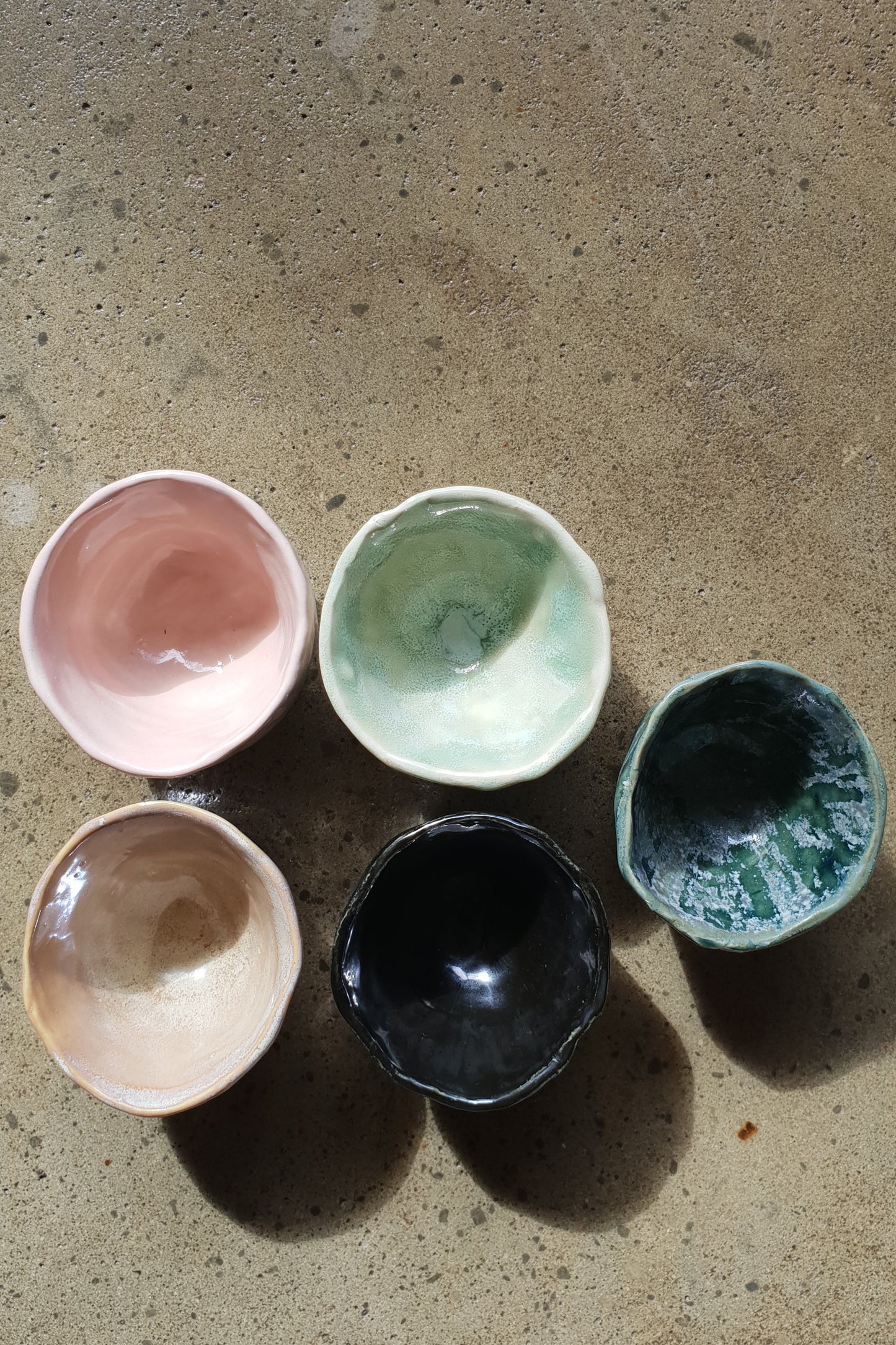 Condiment bowls