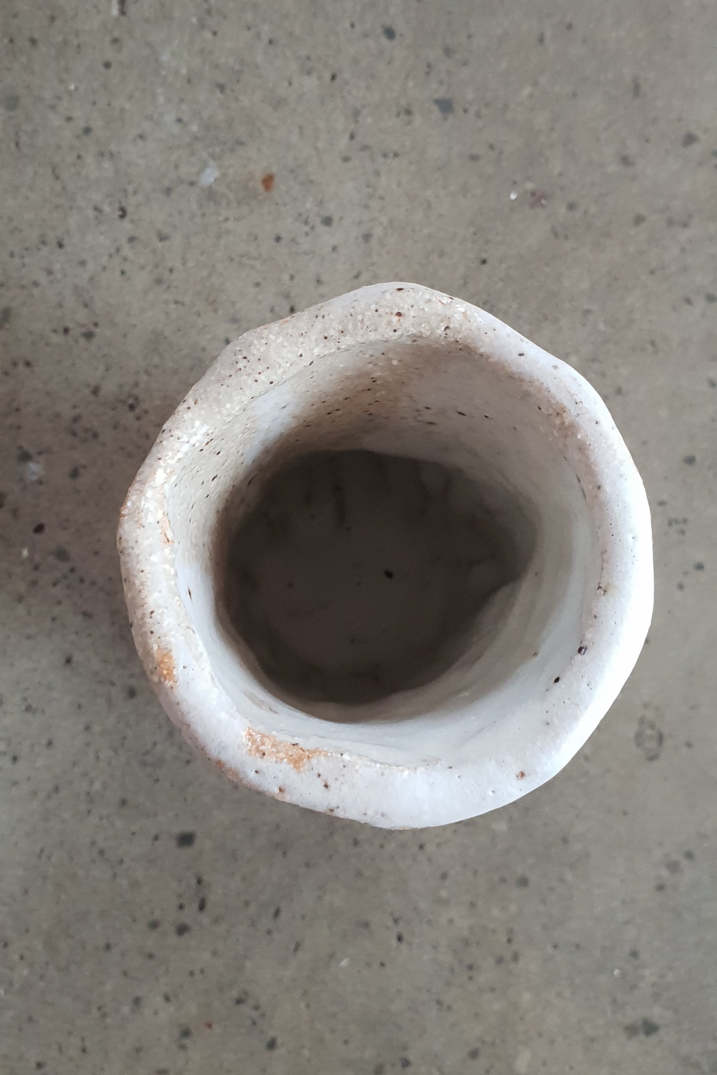 Vanilla Mat Vase
